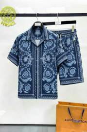 Picture of Versace Shirt Pant Suits _SKUVersaceM-3XL12yh44124775